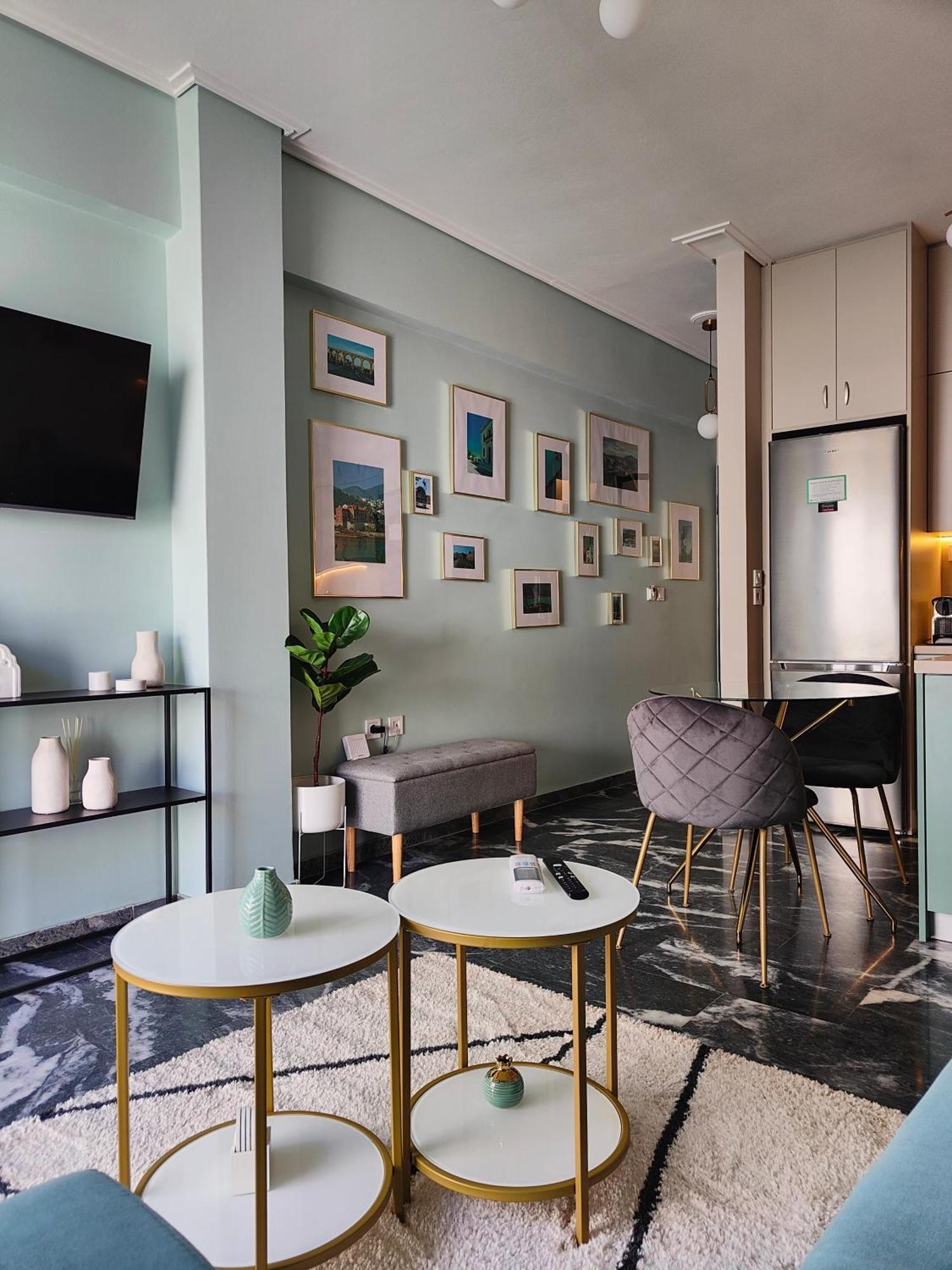 Olivia Apartment-Private Parking Chalkida Bagian luar foto